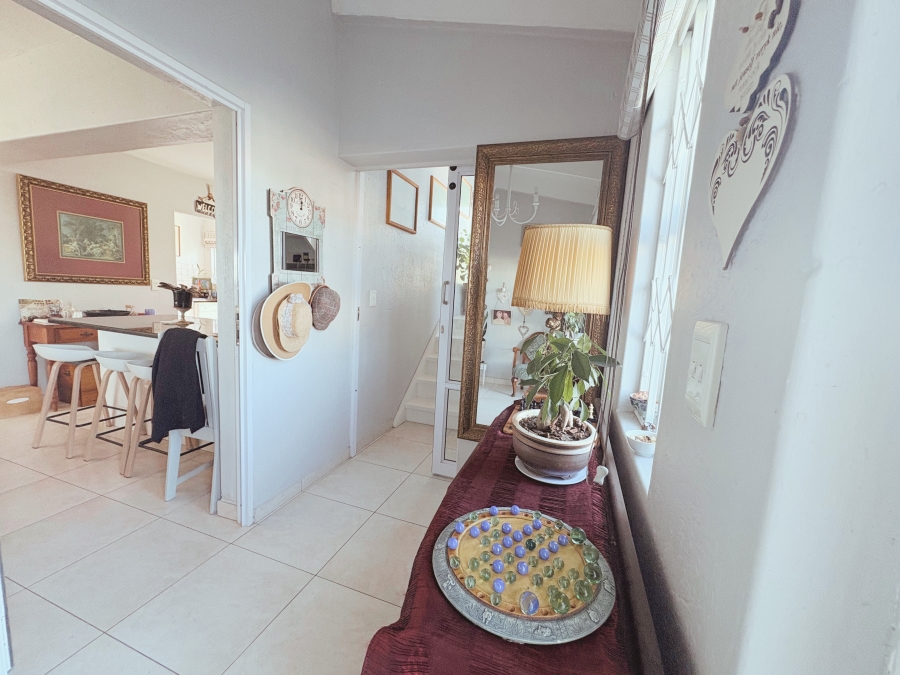 4 Bedroom Property for Sale in Yzerfontein Western Cape